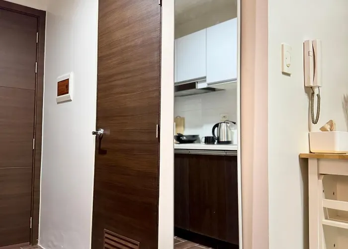 Aparthotel The Scandi Hub At Air Residences, Makati 4*